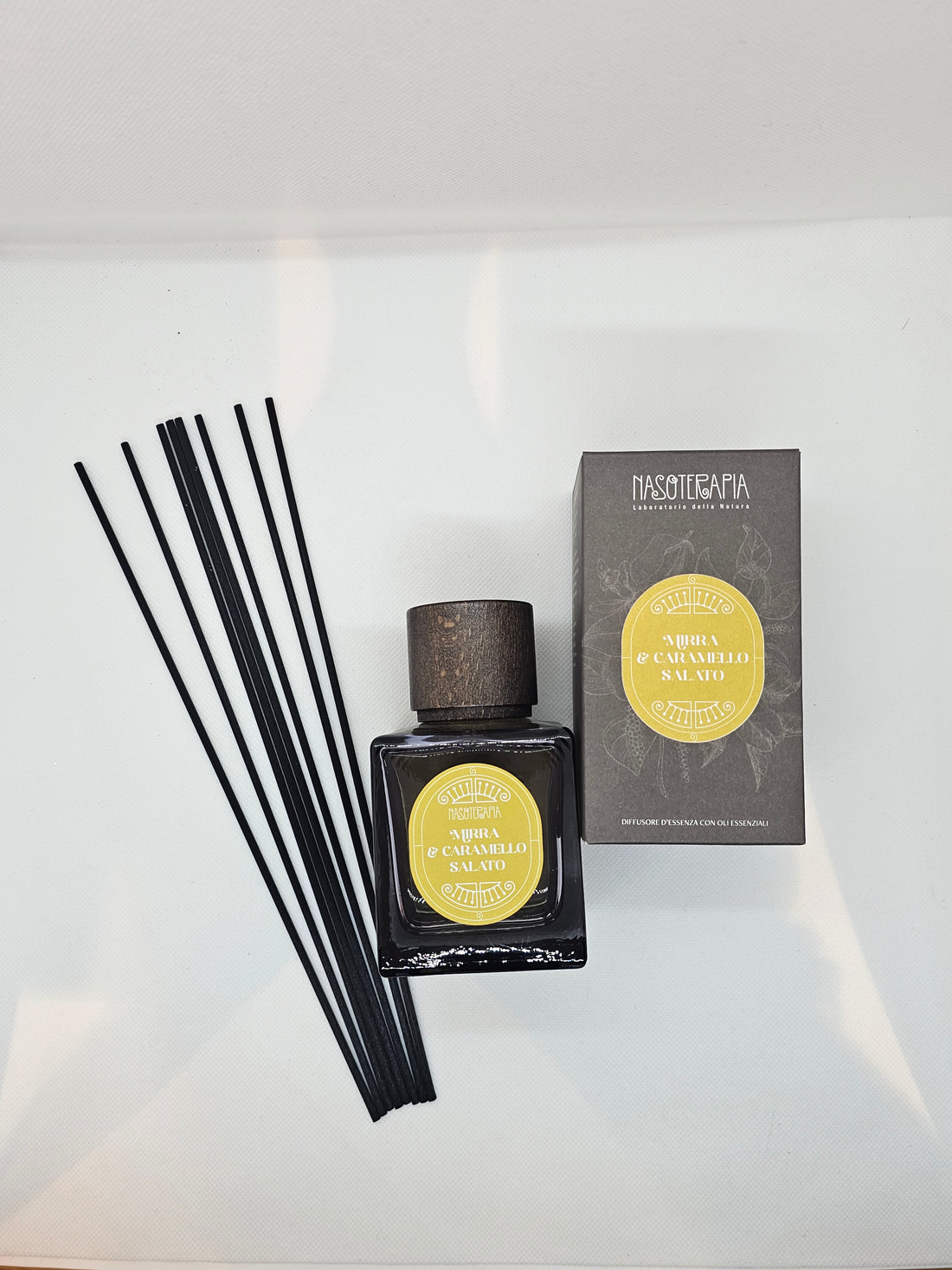 Diffusore con bastoncini Nasoterapia Mirra e Caramello Salato