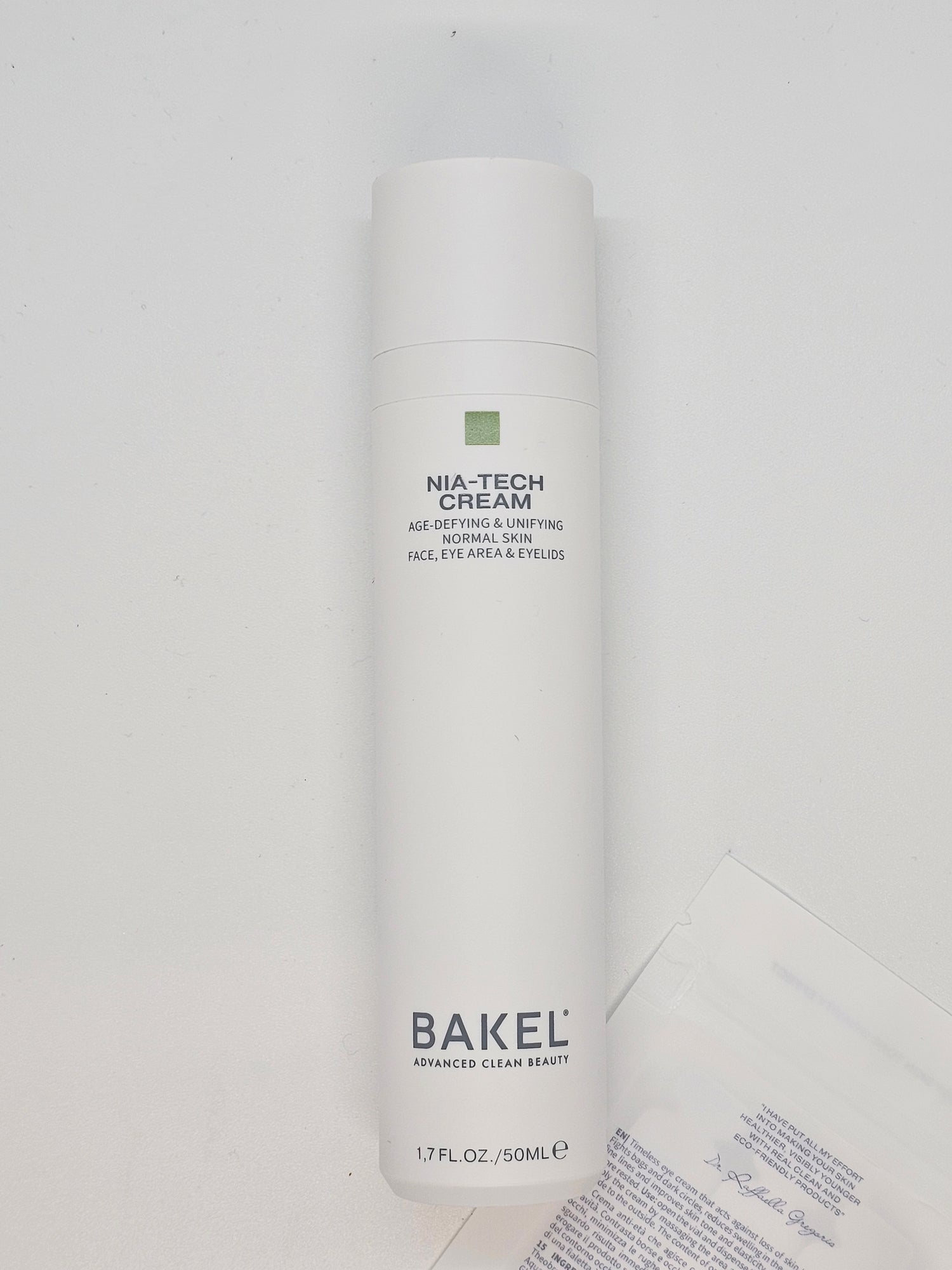 Nia Tech Cream - Normal Skin - Bakel